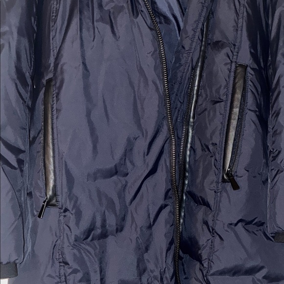 DKNY Midnight Puffer Coat with Faux Fur Trim - Picture 6 of 11